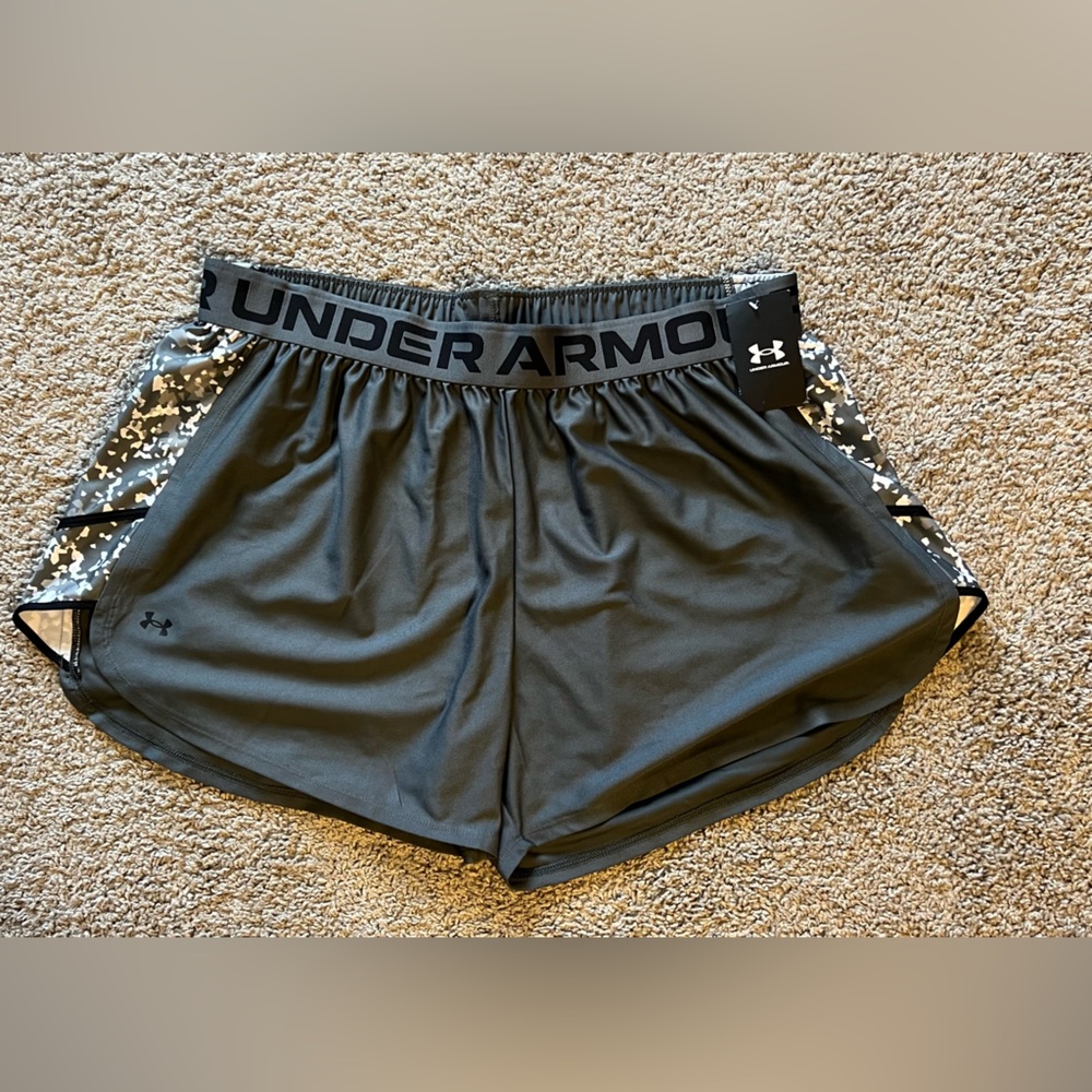 NWT Under Armour Women's Athletic Shorts with Camouflage Side Panels